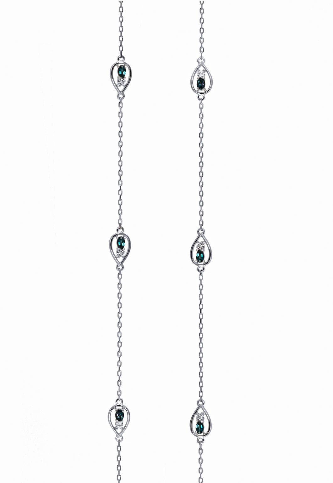 Alexandrite & White Diamonds Necklace Set in 18kt White Gold
